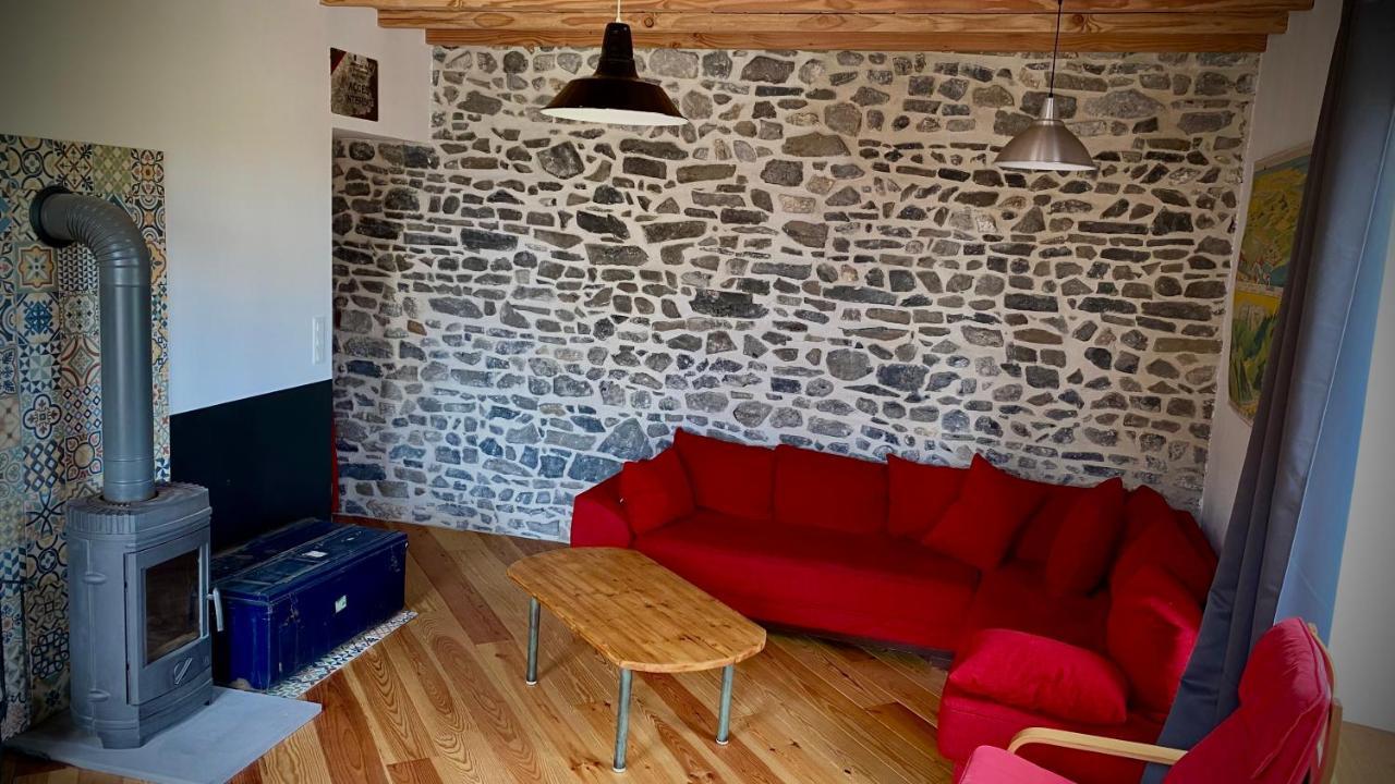 Gite De L'Ecole Romagnat Luaran gambar
